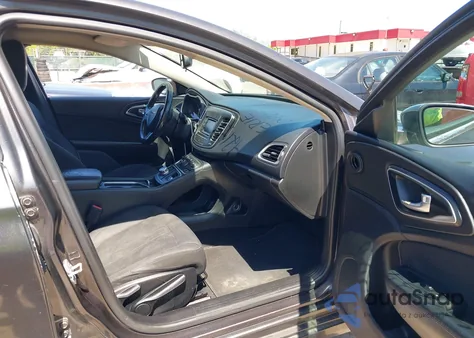 2016 Chrysler 200 Limited z USA, uszkodzony, nr VIN 1C3CCCAB1GN131526